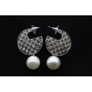 Oxidised Silver Finish Alloy Metal Designer American Diamonds and Pearls, Stud Earrings