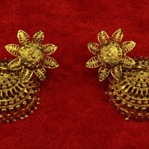 Gold Plated Alloy Metal,Traditional Flower Design With Jhumka And Gold Beads,Jhumki Earings