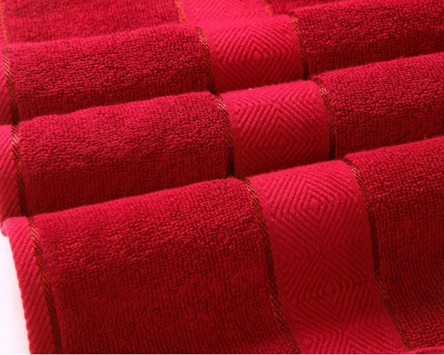 Bath Towel 500 GSM, Premium, 100% Natural Ring-Spun Double ply Cotton Yarn, Soft, Extra Absorbent & Durable, Quick-Dry (Pack of 1 Bath Towel, Festive Red), Elysian [T1042]